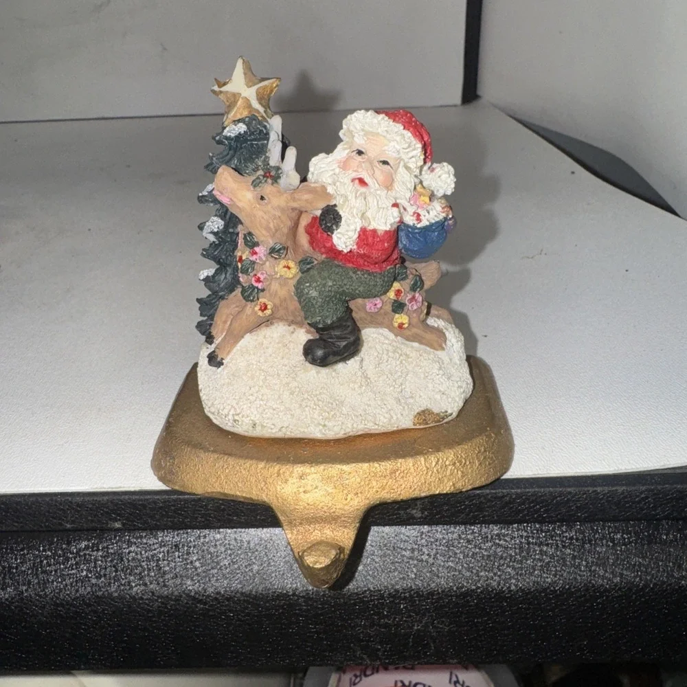 K's Collection Christmas Stocking Mantle Hanger Santa Riding a Reindeer Vintage‎